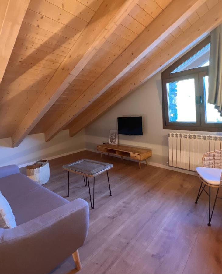 Apartamentos Turisticos: Tu Casa En Sahun Exteriér fotografie